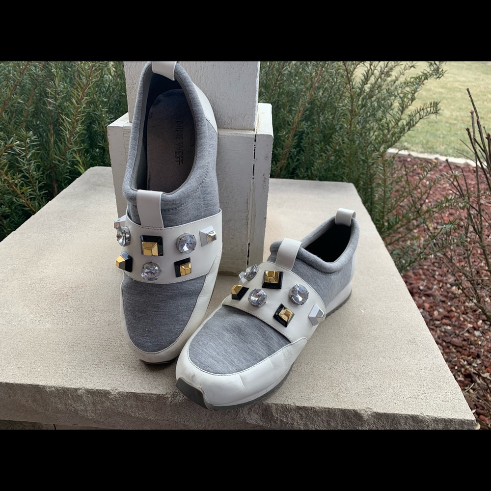 Ladies Nine West size 9.5 funky sneakers